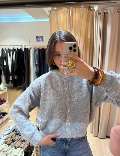 Gilet et ou pull en laine boutons en nacre tendance intemporel