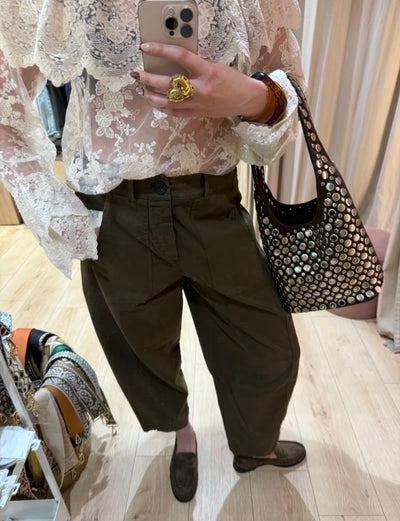 Pantalon épais en coton barrel style ballon made in Italie et taille unique du 34 au 42 avec sa ceinture Vendu par Le Quotidien