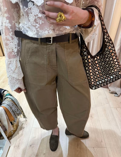 Pantalon épais en coton barrel style ballon made in Italie et taille unique du 34 au 42 avec sa ceinture Vendu par Le Quotidien