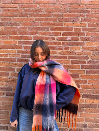 Écharpes multicolores carreaux couleur tendance