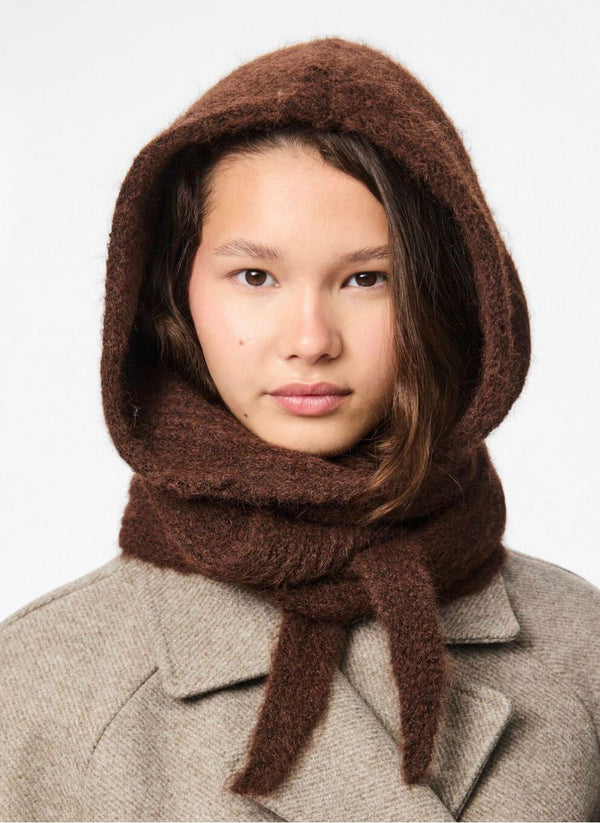 Cagoule écharpe tendance hiver